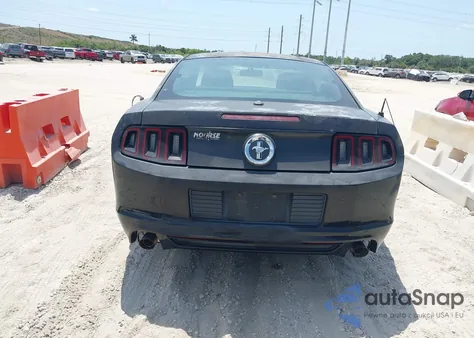 2014 Ford Mustang z USA, uszkodzony, nr VIN 1ZVBP8AM0E5264508